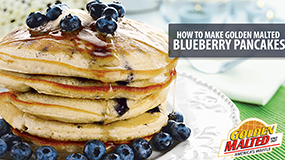 make blueberry pancakes